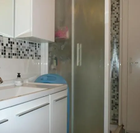 Homestay Corne D'or * فيليوفرُنش سور مير