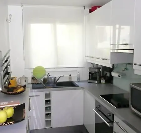 Homestay Corne D'or فيليوفرُنش سور مير